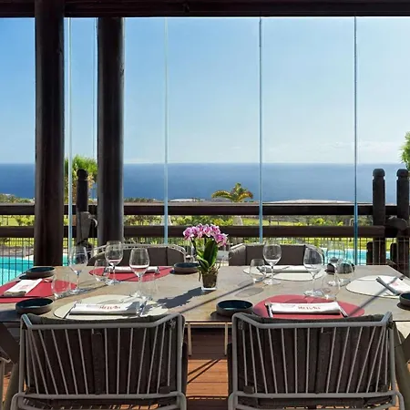 2 Bdr Partial Sea View Apartamento