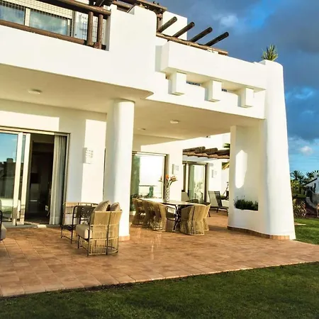 2 Bdr Partial Sea View